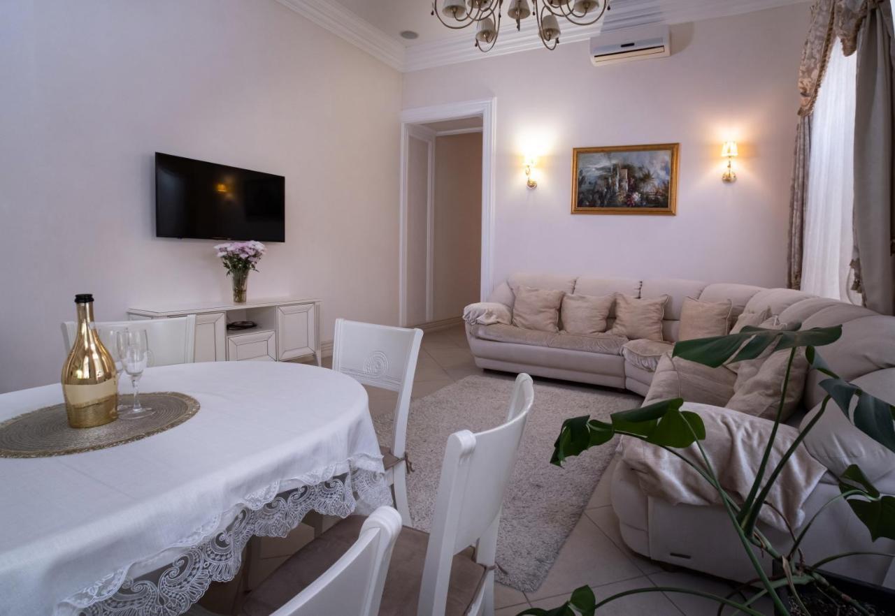 Bel Apartments Одесса Экстерьер фото